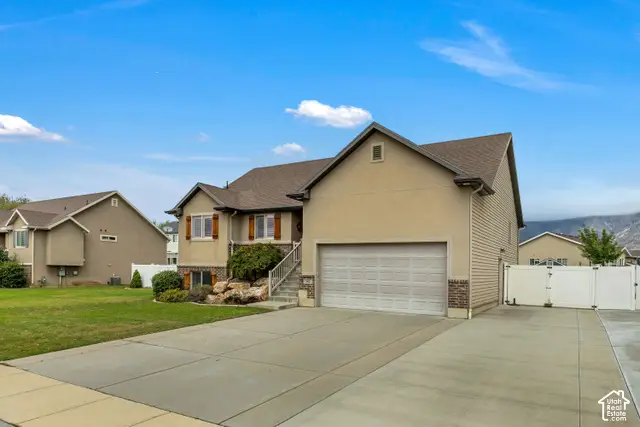 182 W Hancock Cir, North Ogden, UT 84404 - #2