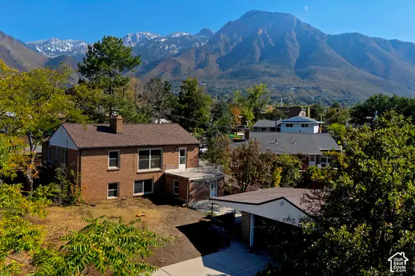 4016 S Pinetree Dr, Salt Lake City, UT 84124
