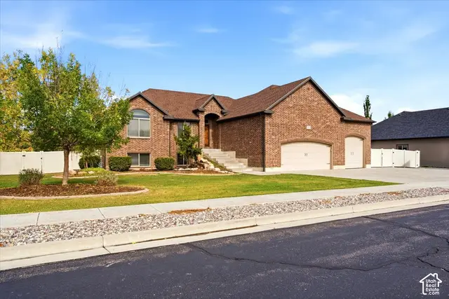 2628 W 2400 N, Farr West, UT 84404 - #1