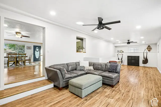 161 W Washington Ave. S, Murray, UT 84107 - #3