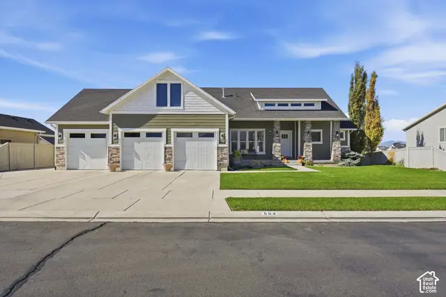 504 S Lake View Dr, Vineyard, UT 84059 - #1