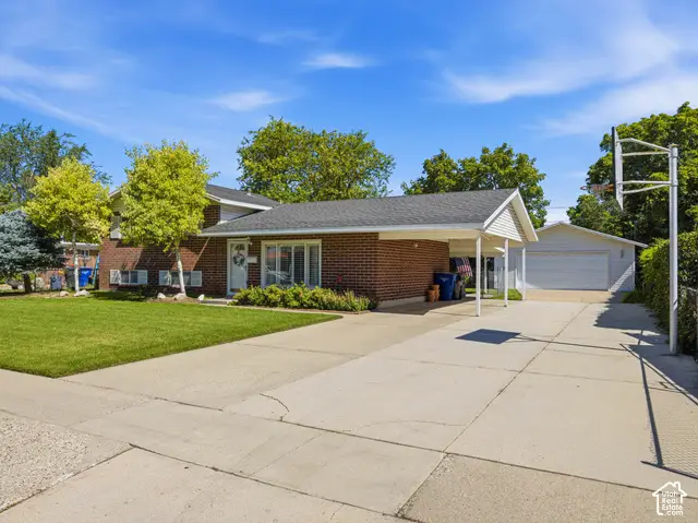1934 W Lindsay Dr S, Taylorsville, UT 84129 - #2
