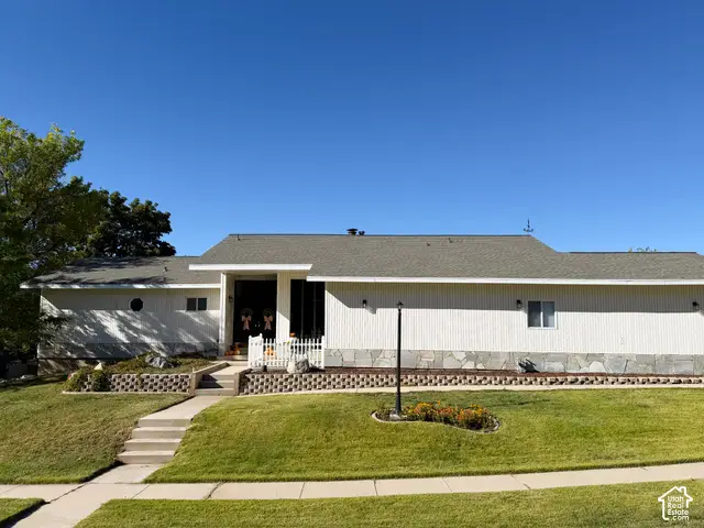 4527 Forest Green Dr, Ogden, UT 84403 - #2