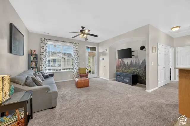 468 N Kent Ln, North Salt Lake, UT 84054 - #3