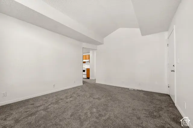 9468 S Turnpike Ln, Sandy, UT 84070 - #3