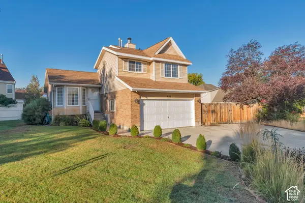 802 E Tara Cir, Midvale, UT 84047