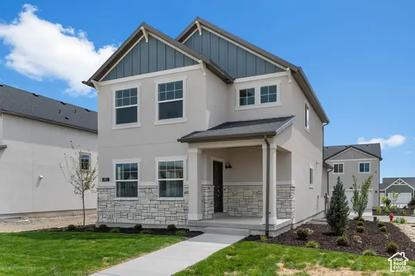 1807 E Sierra Pines Dr, Eagle Mountain, UT 84005