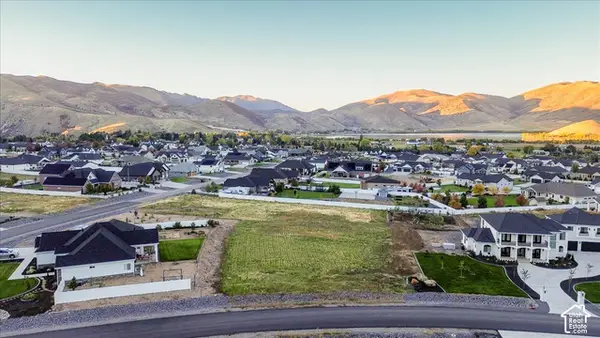 243 E Maple Springs Dr #105, Mantua, UT 84324