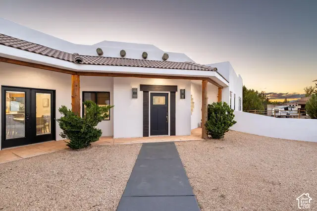 1235 Carters Pond Rd, Dammeron Valley, UT 84783 - #2