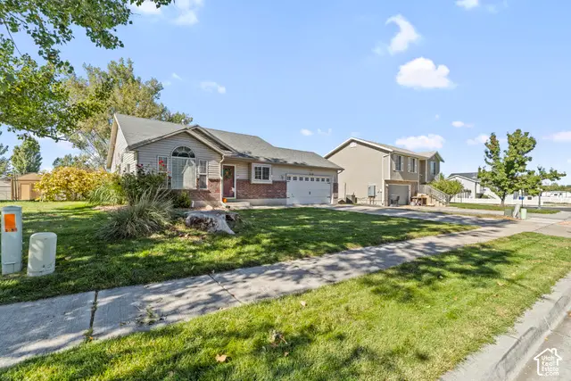 1501 N 2225 W, Clinton, UT 84015 - #2