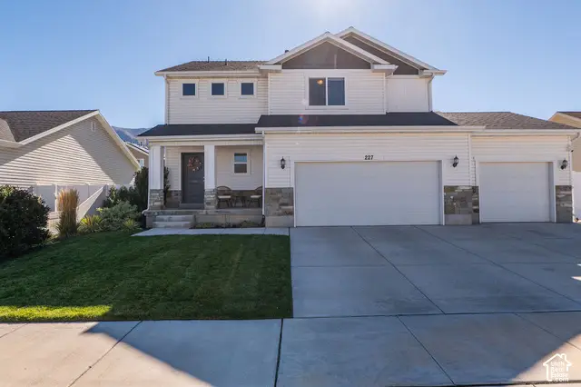 227 W Braeburn Ln, Santaquin, UT 84655 - #2