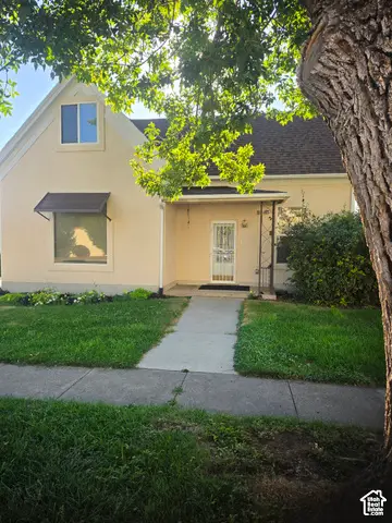 450 S 100 E, Springville, UT 84663