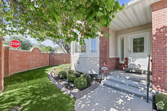 1692 W Peaceful View Way, South Jordan, UT 84095 - #2