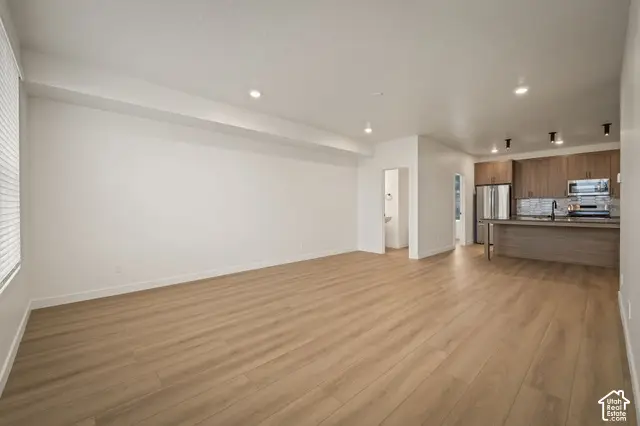 4046 S Sandridge Dr W #3, Roy, UT 84067 - #3