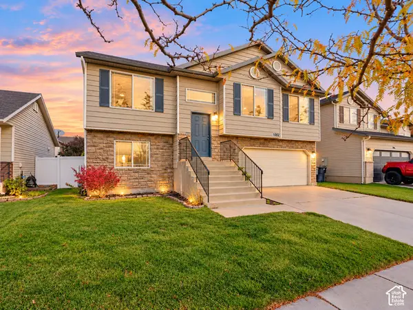 1002 W York Dr N, North Salt Lake, UT 84054