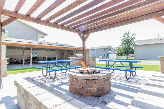 236 S 1st W, Rexburg, ID 83440 - #3