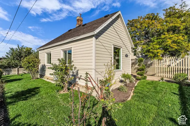 592 W Seventh Ave, Midvale, UT 84047 - #2