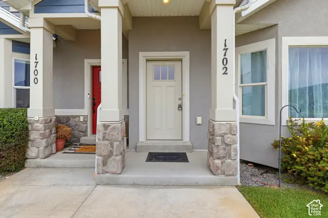 1702 E Stone Creek Way, Eagle Mountain, UT 84005 - #2
