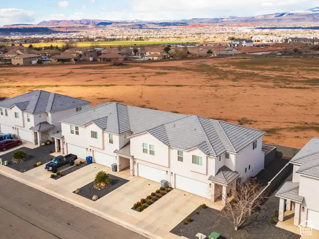 525 E Steeplechase Rd, Washington, UT 84780 - #1