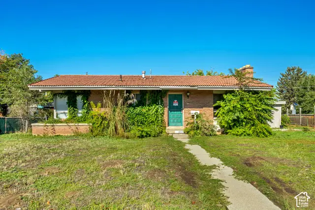 1855 E Brookhill Dr, Cottonwood Heights, UT 84121 - #1