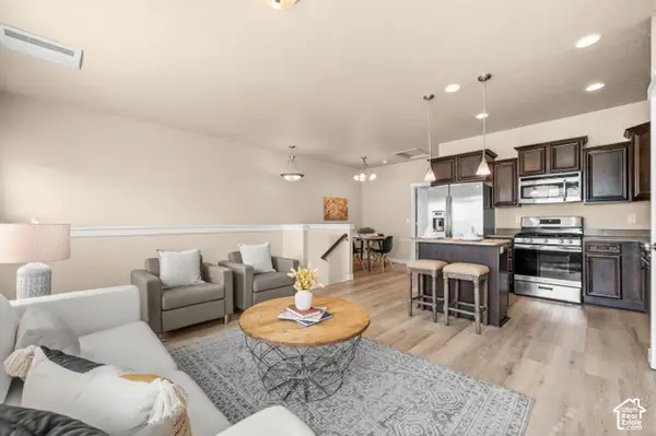 3688 W Periwinkle Dr, South Jordan, UT 84095