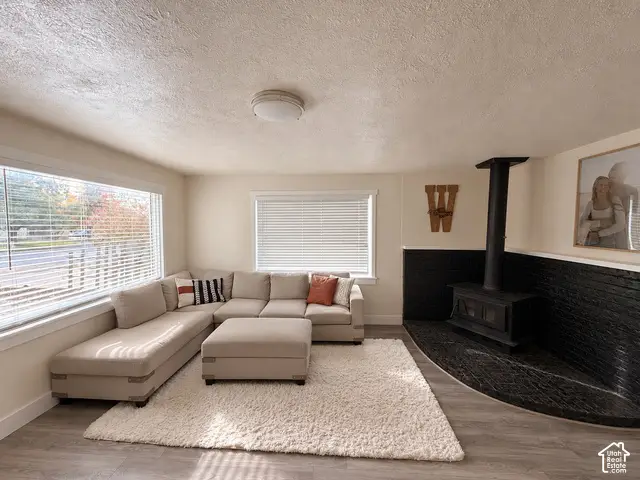 364 W Lakeview Rd N, Lindon, UT 84042 - #2
