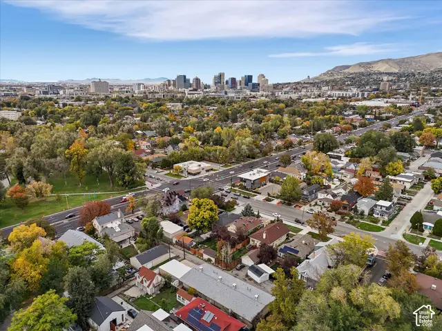 922 S Lake St, Salt Lake City, UT 84105 - #3
