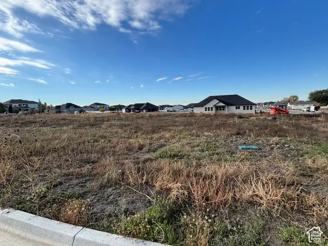 1177 W 3390 N #221, Pleasant View, UT 84414 - #1