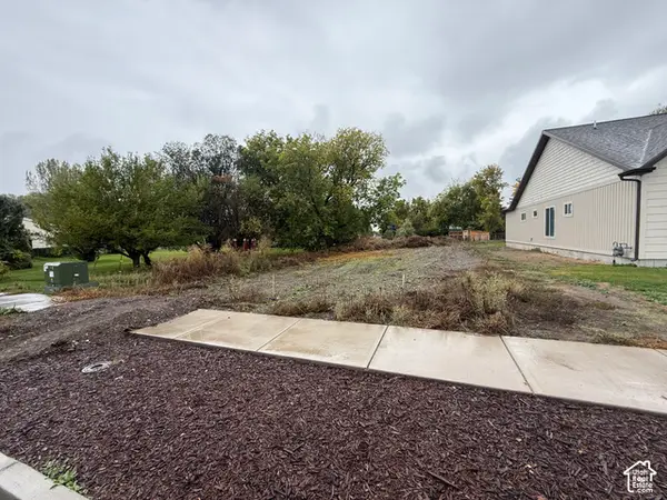 561 Center Ave #7, Logan, UT 84321