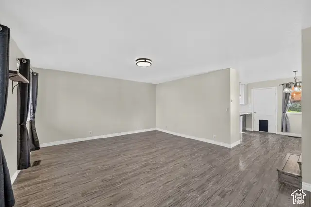 1266 E Cherry Ln, Layton, UT 84040 - #3