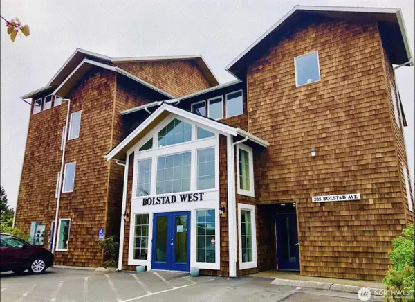 205 Bolstad Avenue #303, Long Beach, WA 98641