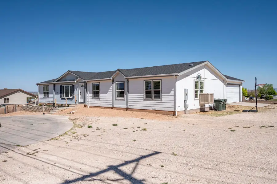 1637 E Midvalley Rd, Enoch, UT 84021 - #2