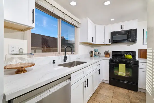 1055 Ficus Lane, San Marcos, CA 92069