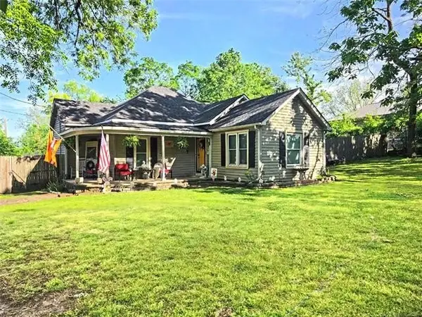 417 S State Avenue, Tahlequah, OK 74464