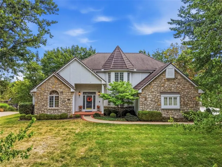 13007 Walmer Street, Overland Park, KS 66209 - #2