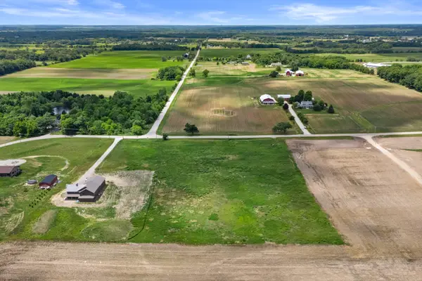 Lt1 Sharp Rd, Dover, WI 53105