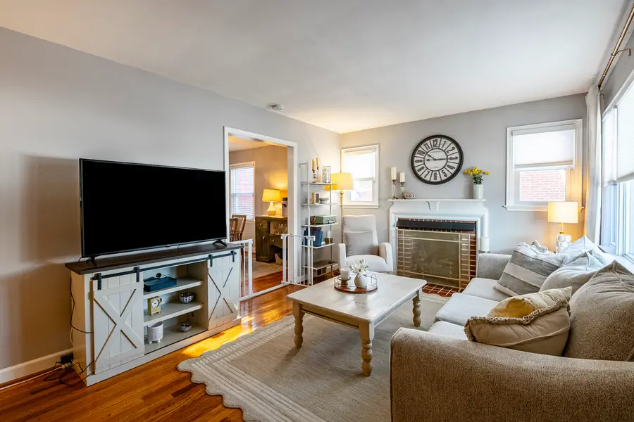 514 Dorchester Ave, West Lawn, PA 19609 - #3