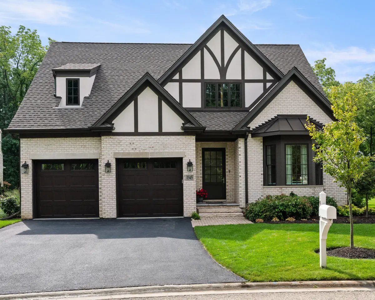 1945 Amberley Court, Lake Forest, IL 60045 - #1