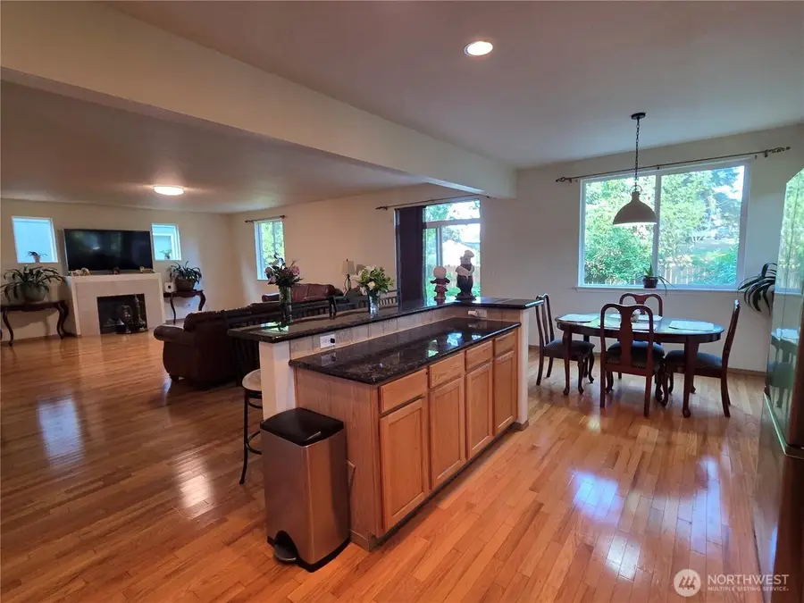 912 Gina Court Se, Olympia, WA 98513 - #3