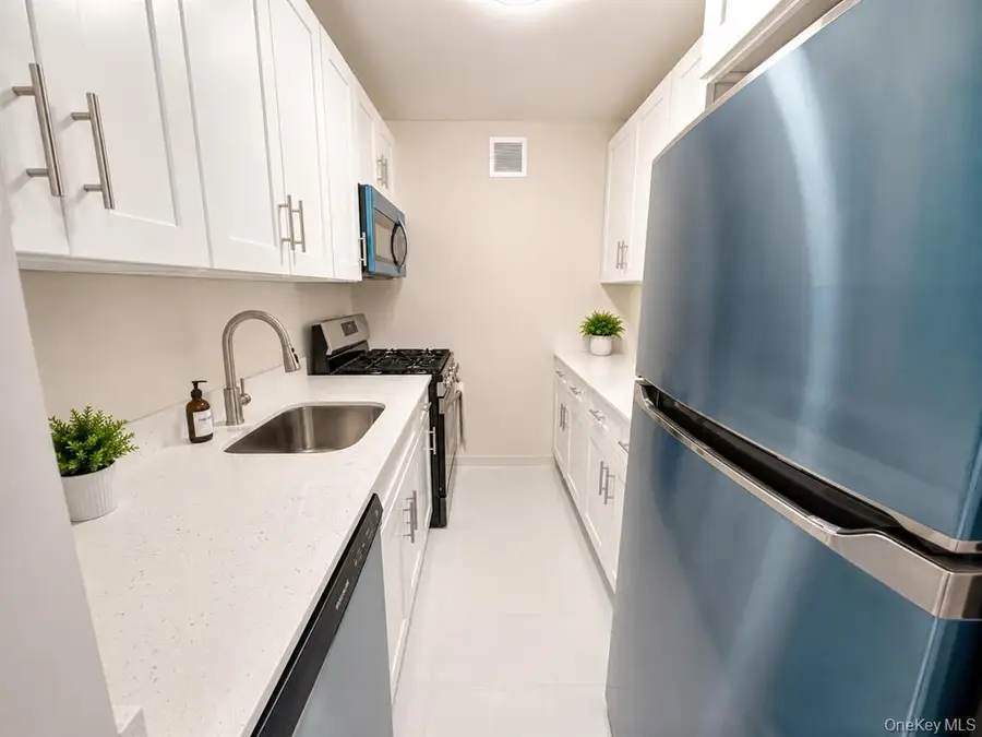 86-10 151st Avenue #3E, Howard Beach, NY 11414 - #3