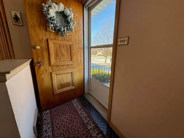 7313 W Lee Street, Niles, IL 60714 - Image #2