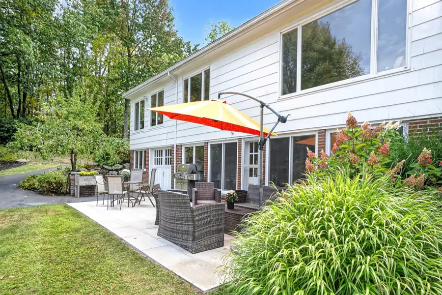 69 Falmouth Road, Falmouth, ME 04105 - Image #3