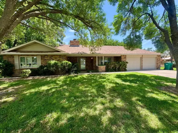 2010 Patricia Drive, Carlsbad, NM 88220