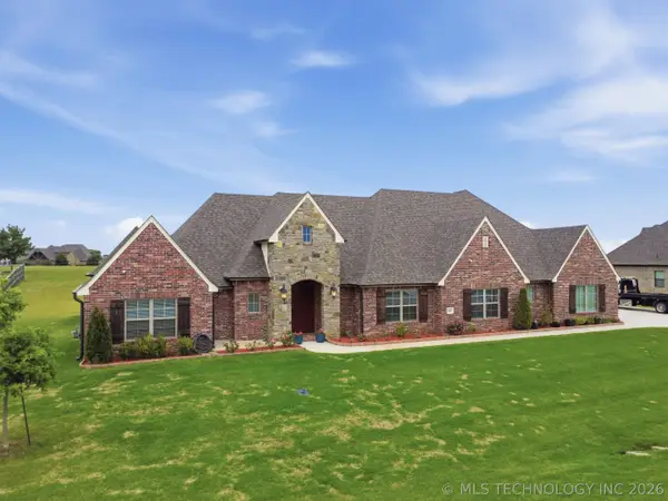 8307 E 107th Street, Owasso, OK 74055