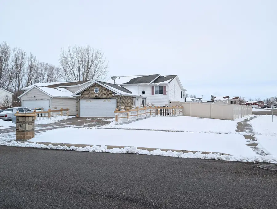 238 Pinewood Boulevard, West Fargo, ND 58078 - #2