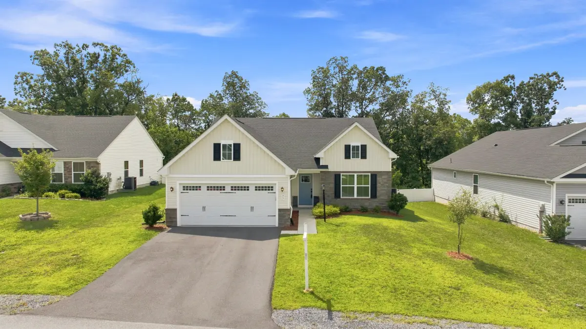 77 Alnwick Ln, Martinsburg, WV 25405 - #1