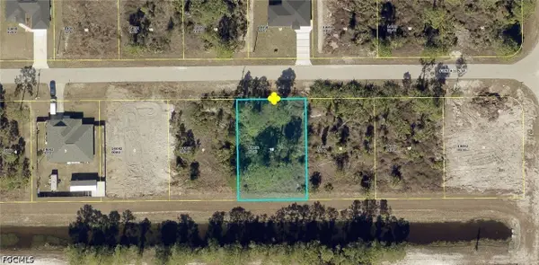 854 Foxtail St., Lehigh Acres, FL 33974