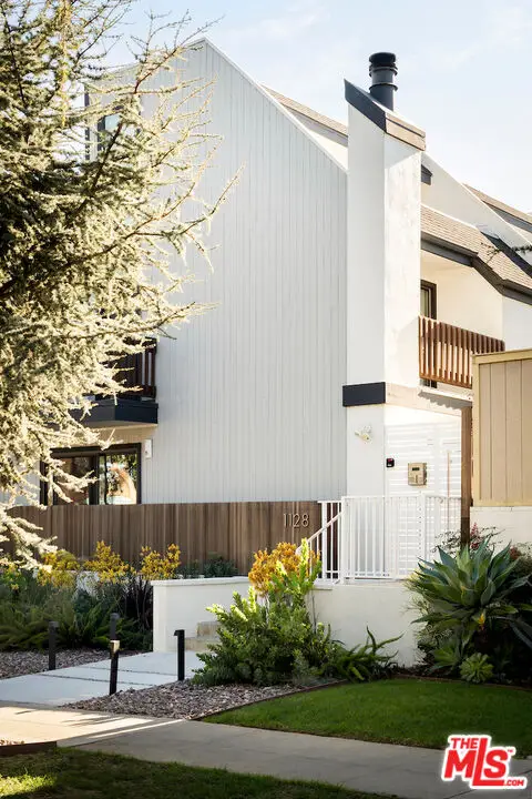 1128 15th Street #3, Santa Monica, CA 90403 - Image #3