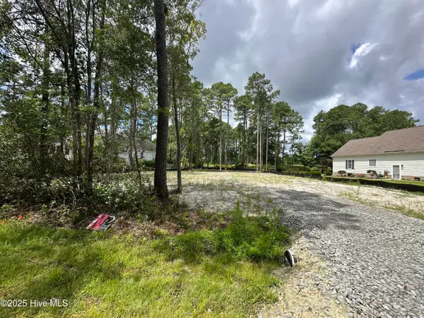 2072 Royal Pines Drive, New Bern, NC 28560