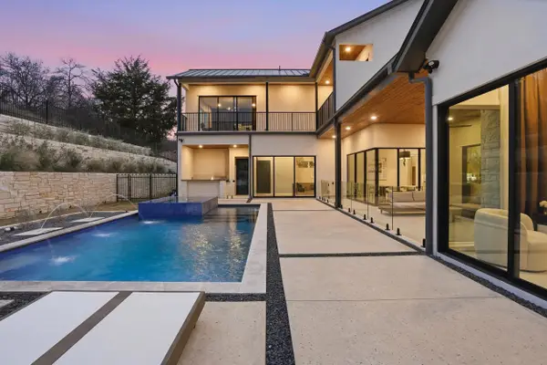 9433 Sagrada Park, Benbrook, TX 76126